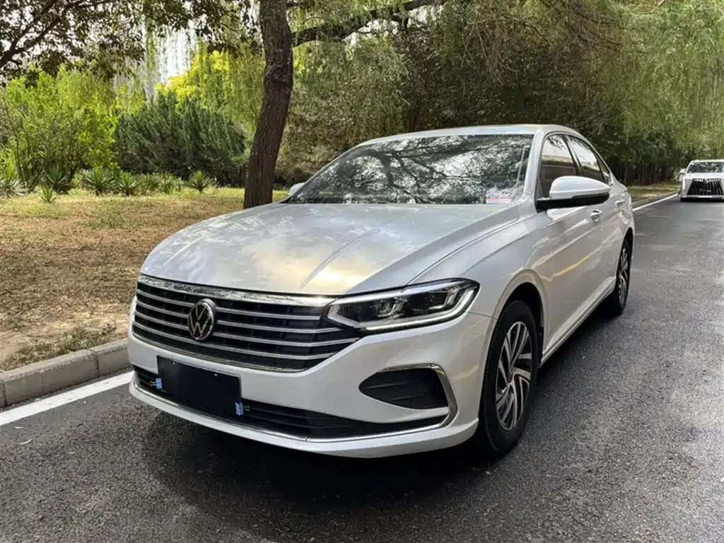 VOLKSWAGEN LAVIDA 2023