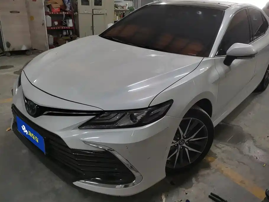TOYOTA CAMRY 2021