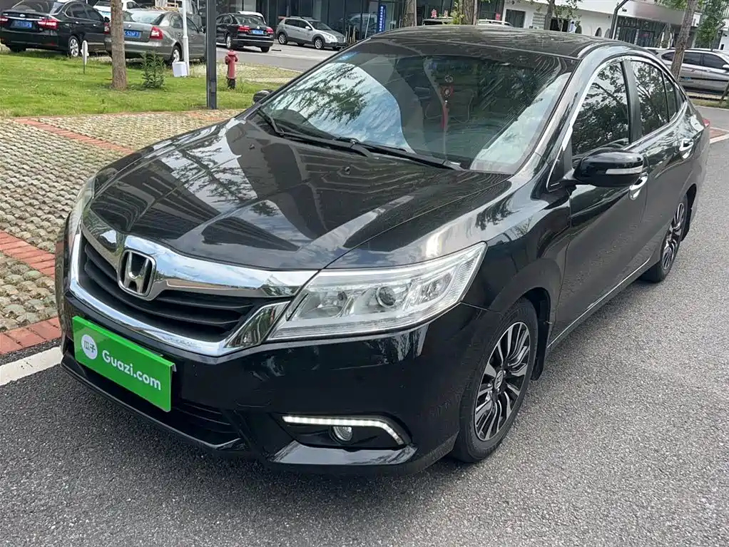 HONDA CRIDER 2015