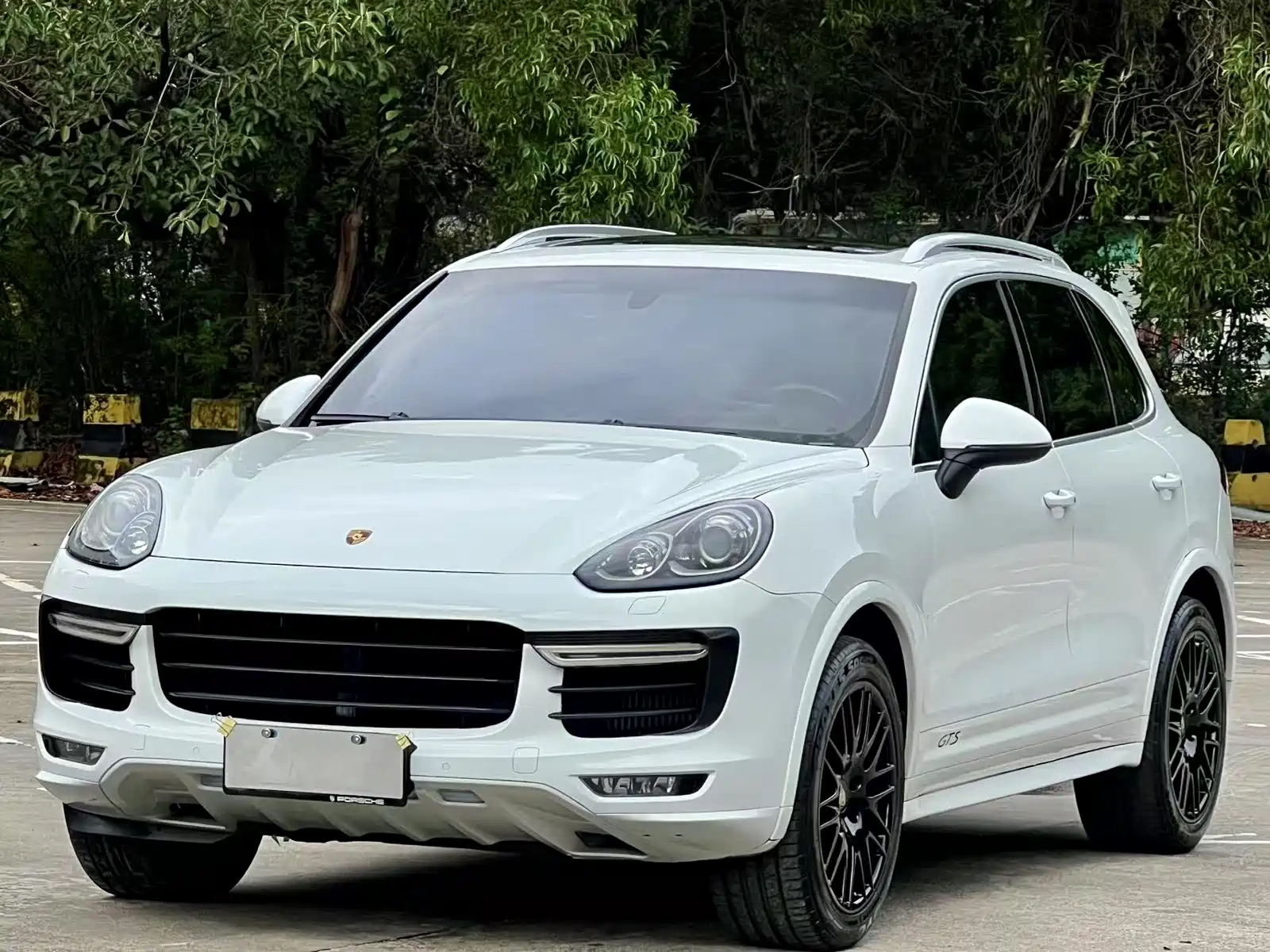 PORSCHE CAYENNE 2015