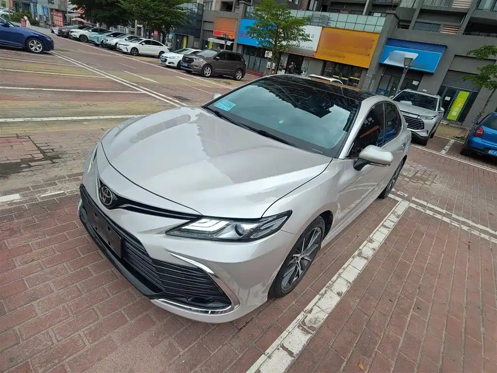 TOYOTA CAMRY 2021