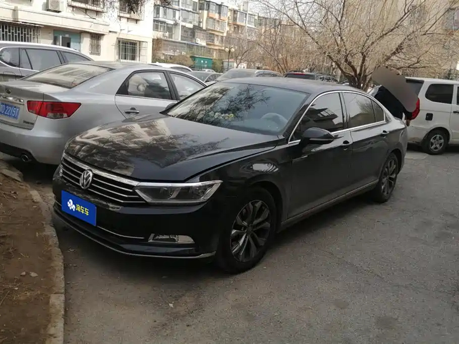 VOLKSWAGEN MAGOTAN 2018