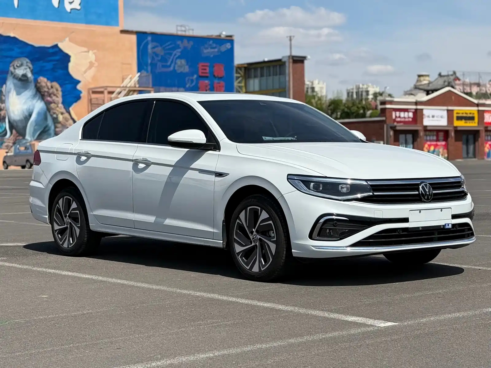 VOLKSWAGEN BORA 2024