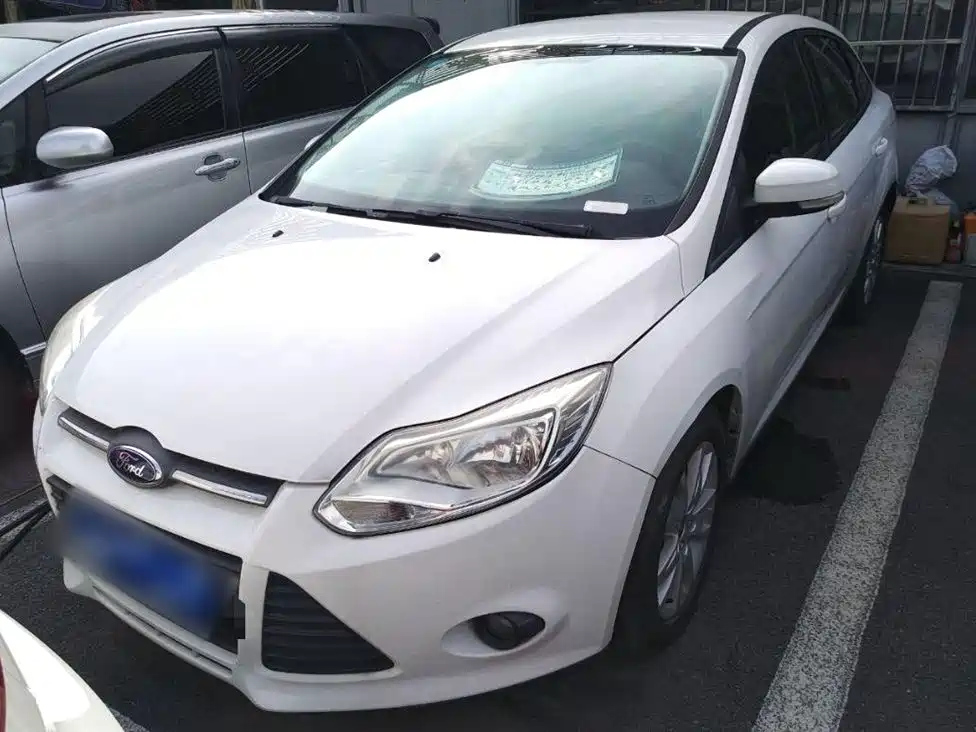 FORD FOCUS 2012