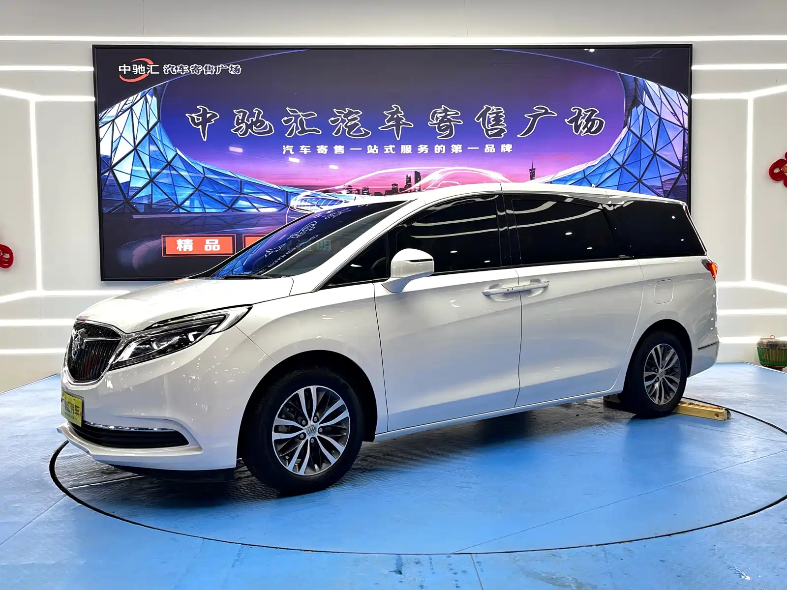 BUICK GL8 2017