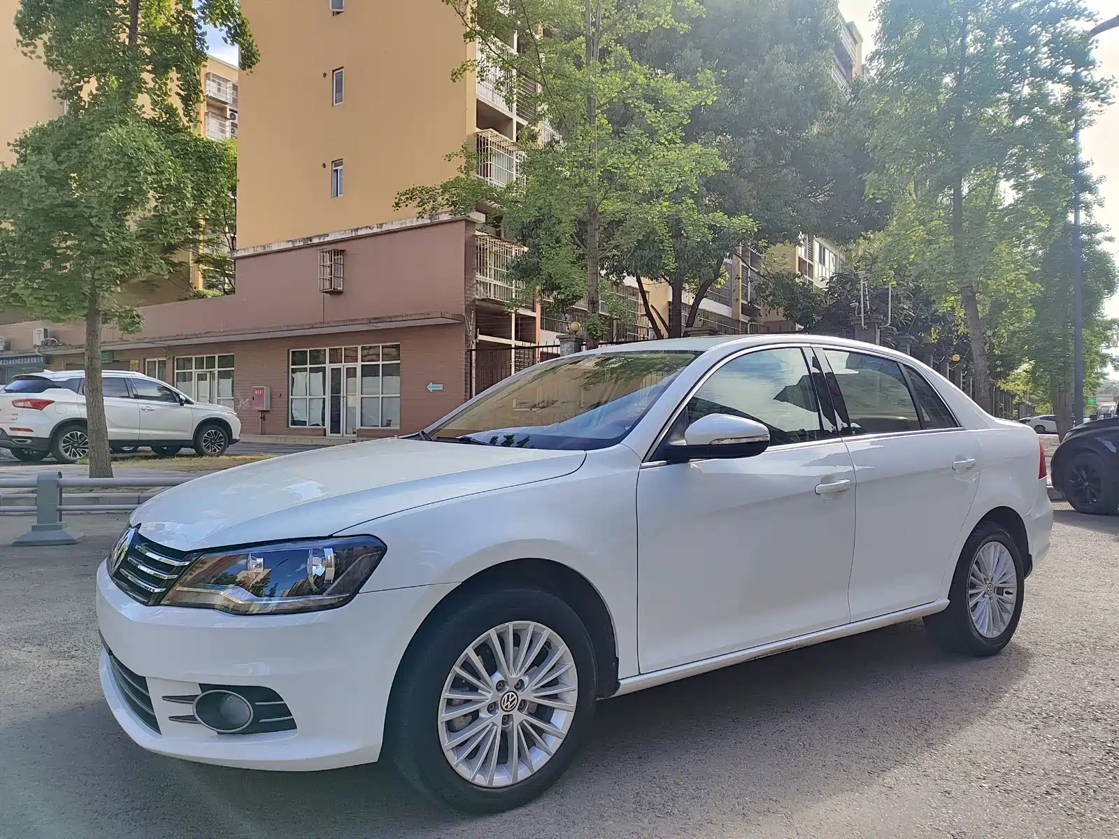 VOLKSWAGEN BORA