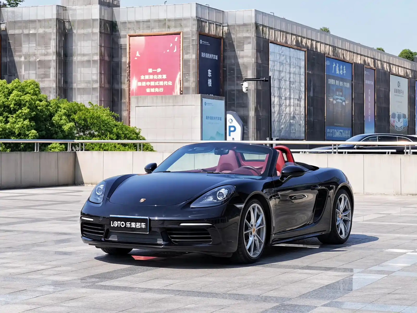 PORSCHE 718 2018