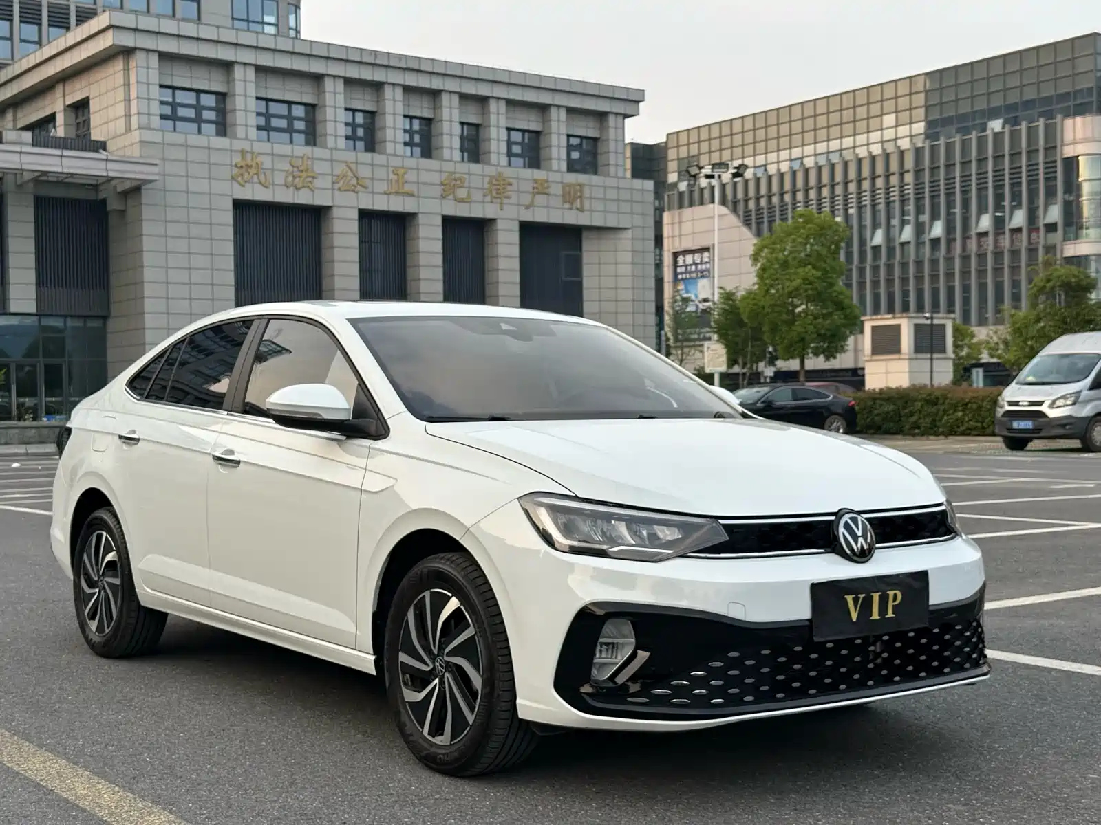 VOLKSWAGEN LAVIDA 2023