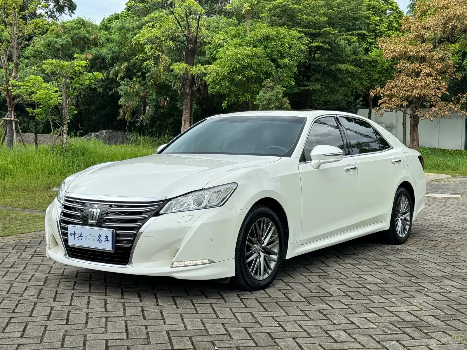 TOYOTA CROWN 2017