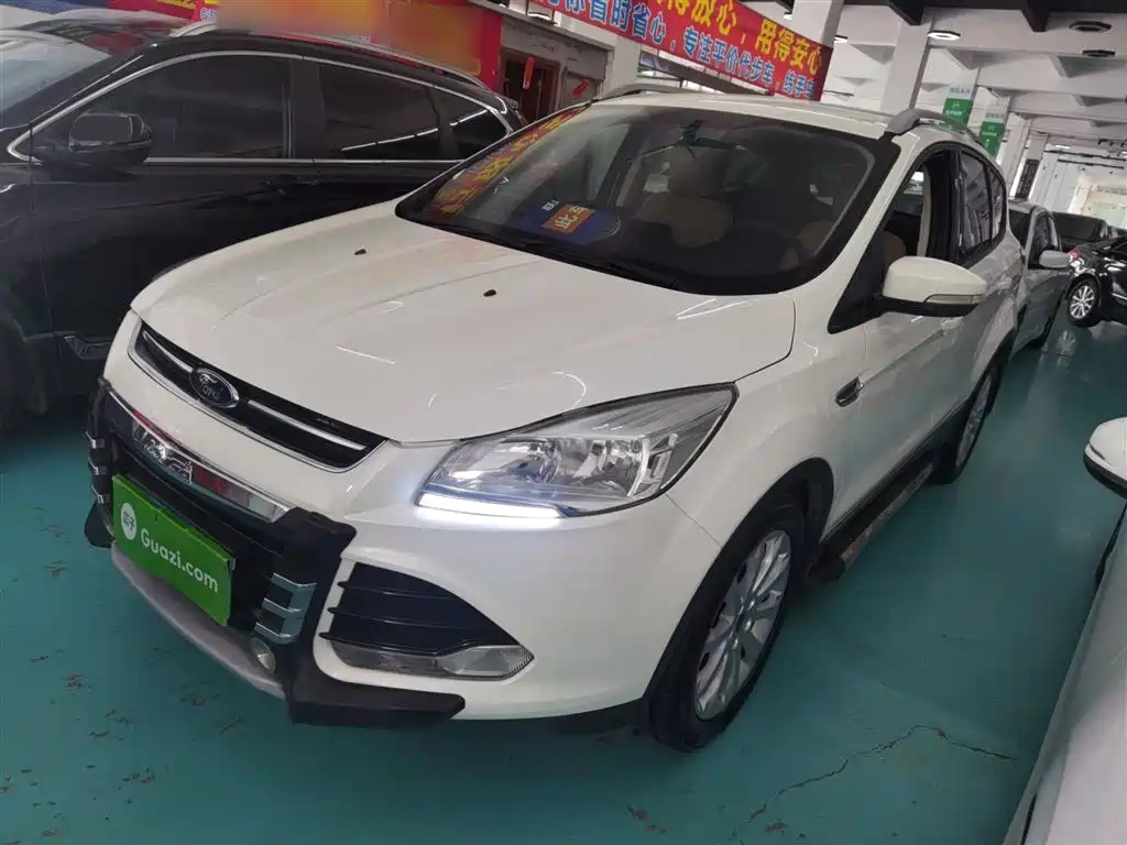 FORD ESCAPE 2015