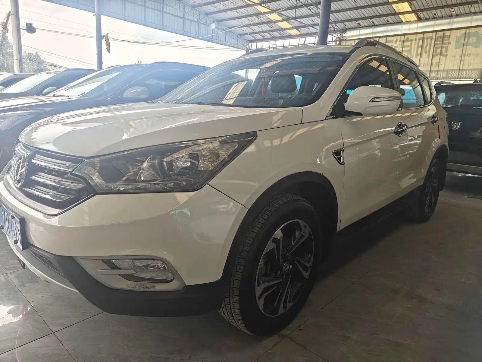 DONGFENG AEOLUS AX7