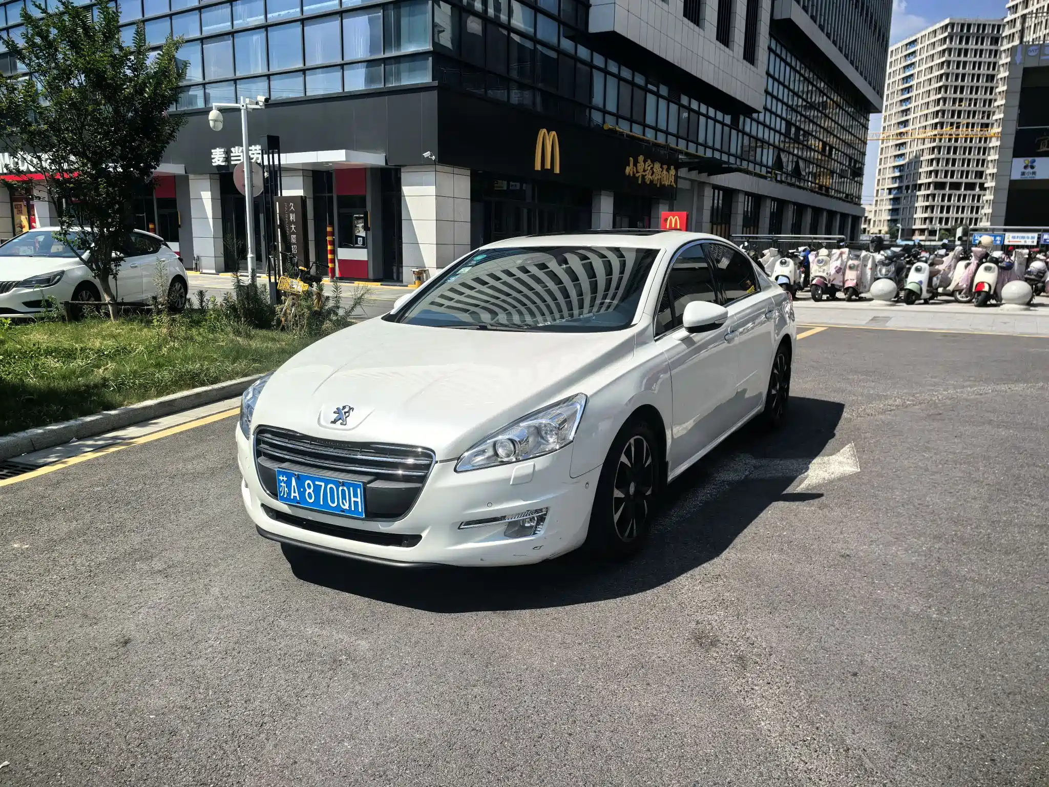 PEUGEOT 508