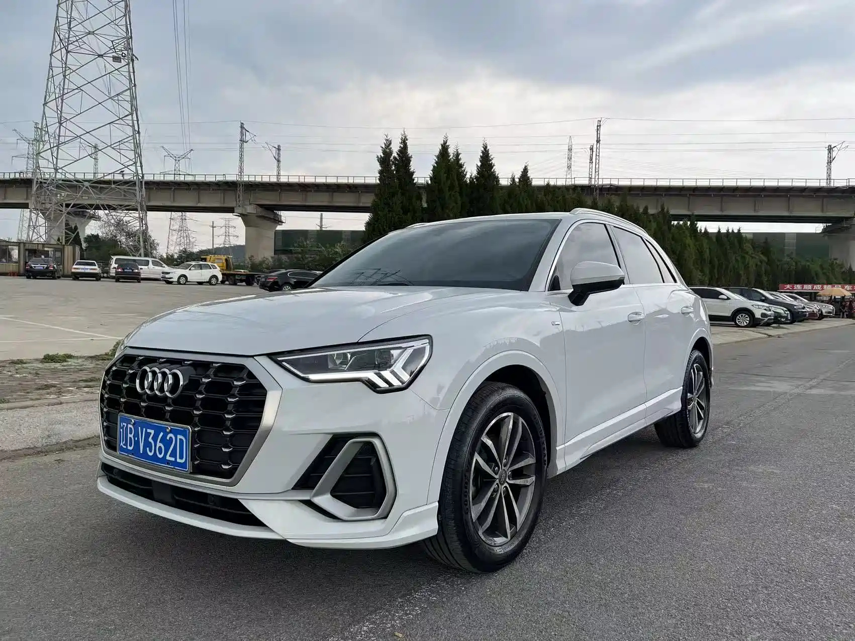 AUDI Q3 2021