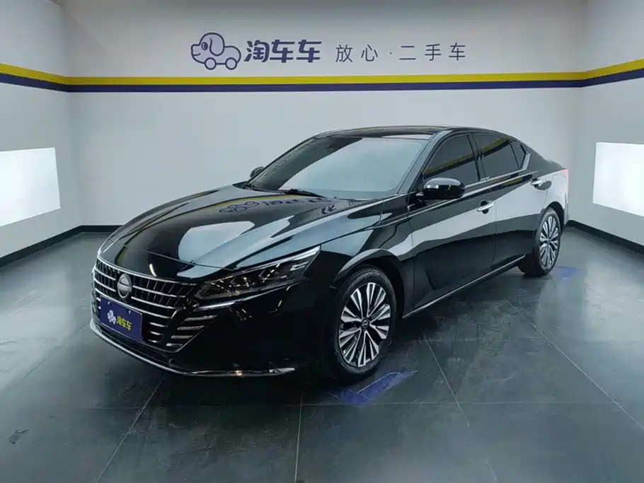 NISSAN TEANA 2022