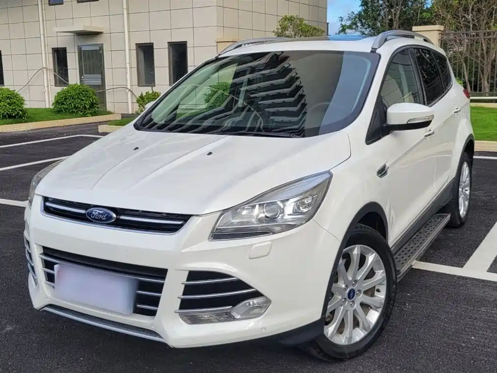 FORD ESCAPE 2015