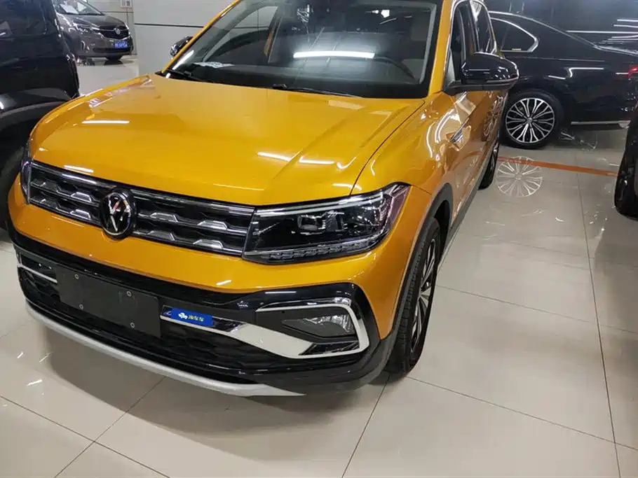 VOLKSWAGEN T-CROSS 2021
