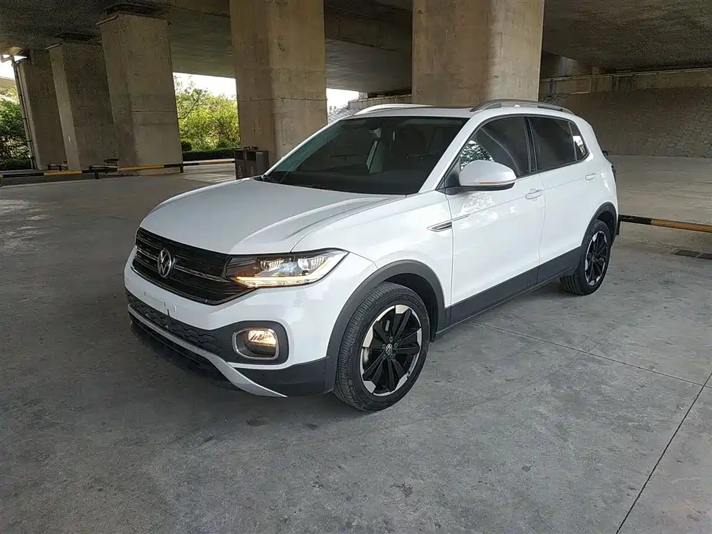 VOLKSWAGEN TACOUA 2021