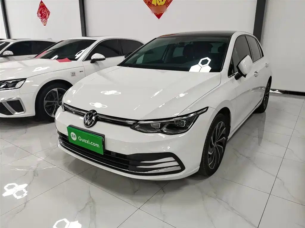 VOLKSWAGEN GOLF 2021