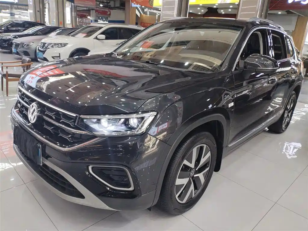 VOLKSWAGEN TAYRON 2023