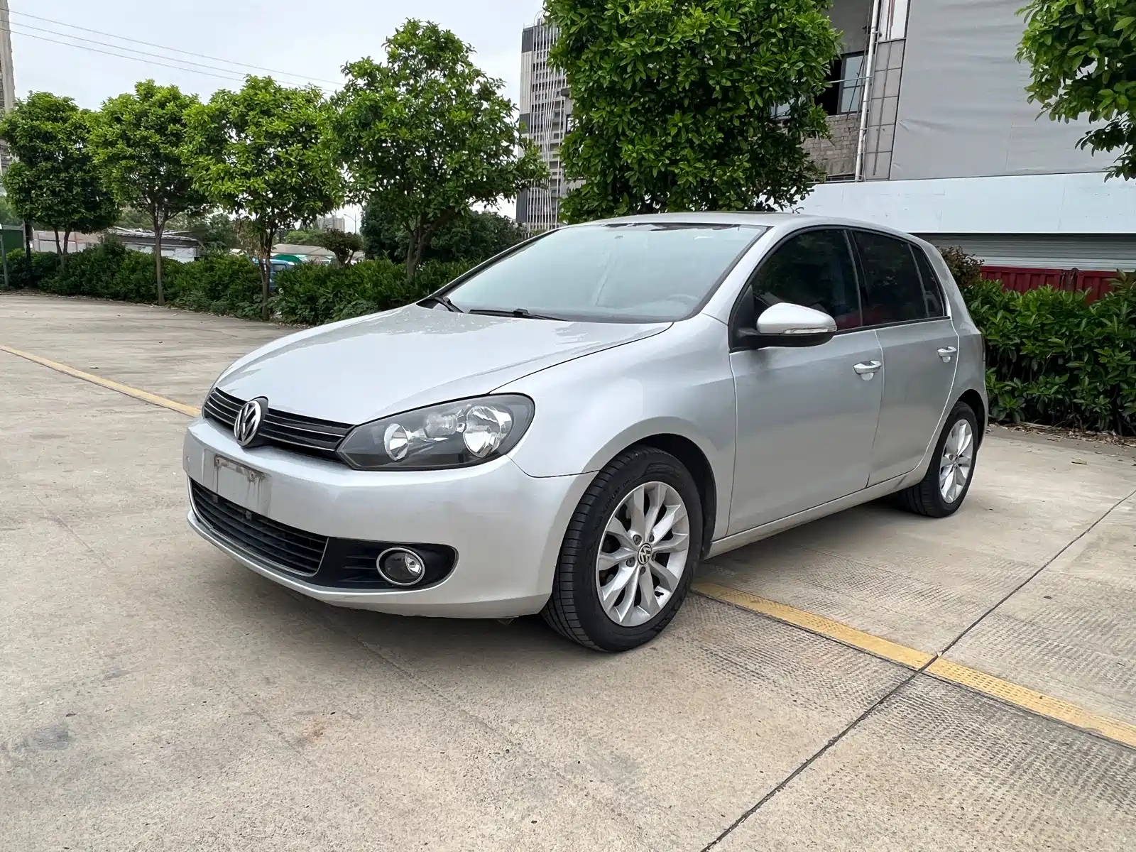 VOLKSWAGEN GOLF 2012