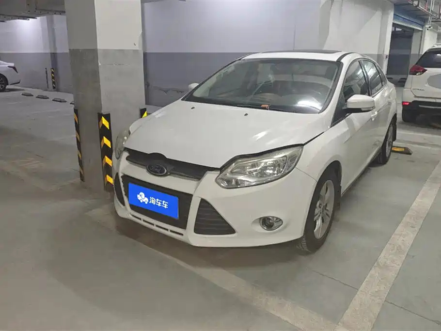 FORD FOCUS 2012
