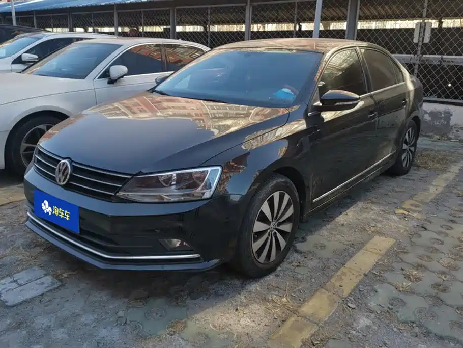 VOLKSWAGEN SAGITAR 2018