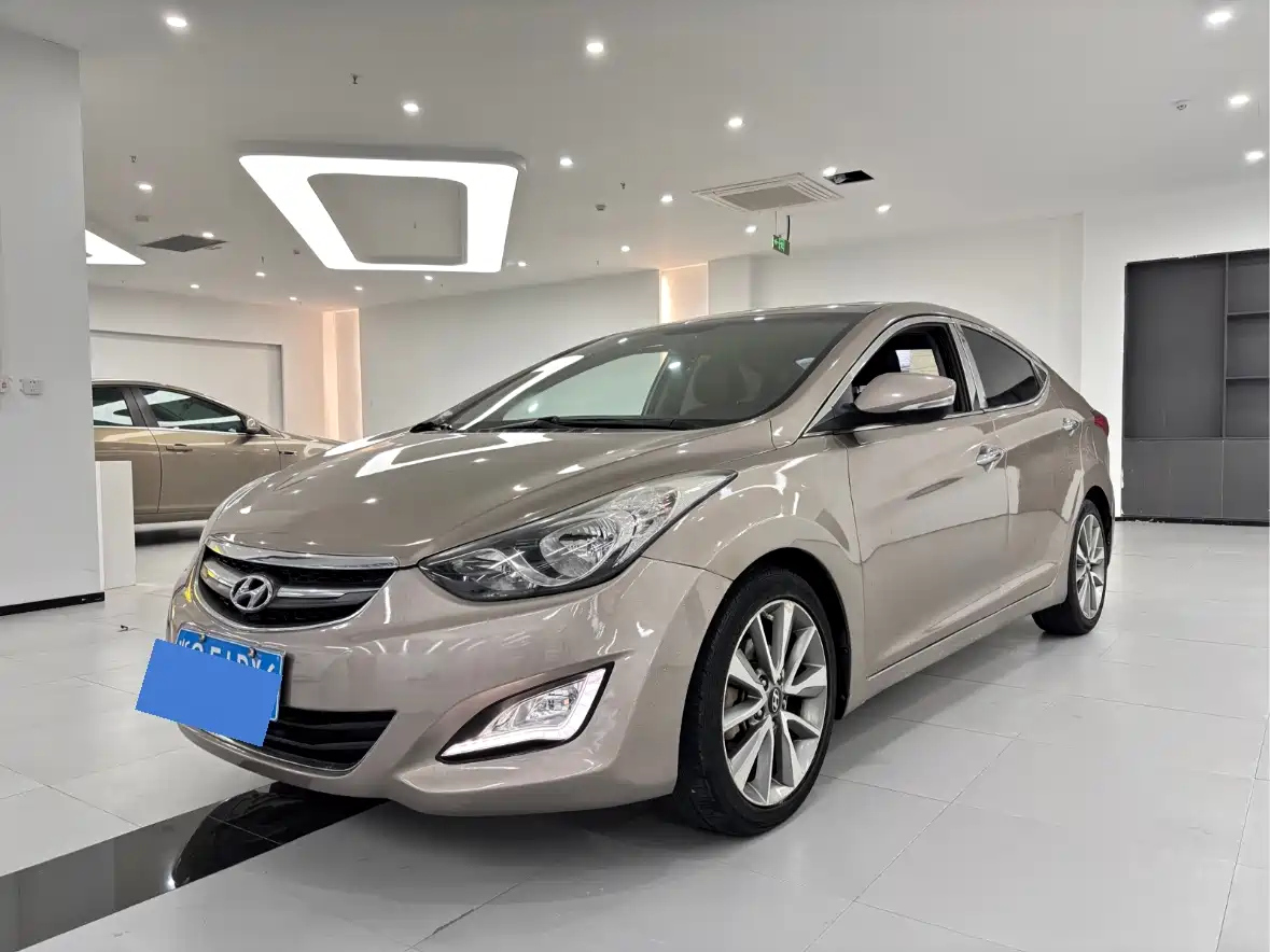 HYUNDAI ELANTRA 2015