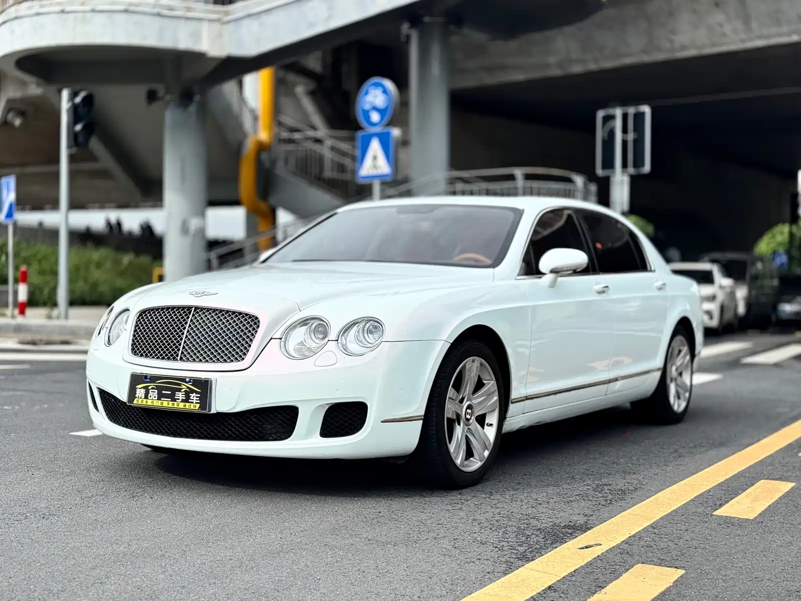 BENTLEY FLYING SPUR 2010