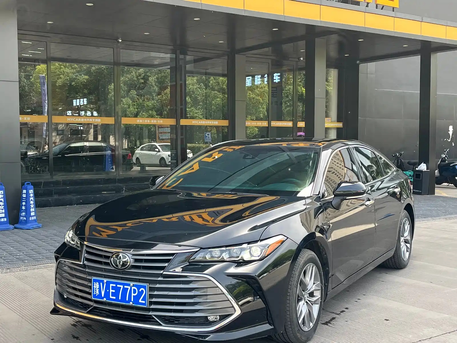 TOYOTA AVALON 2021