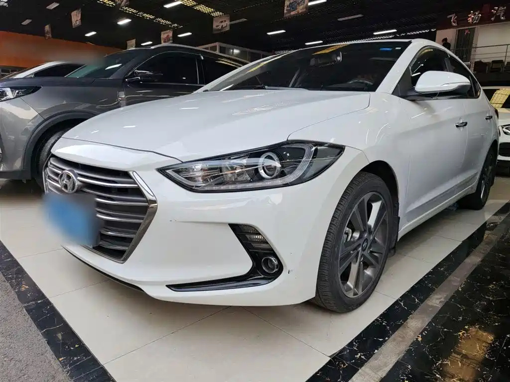 HYUNDAI ELANTRA 2016