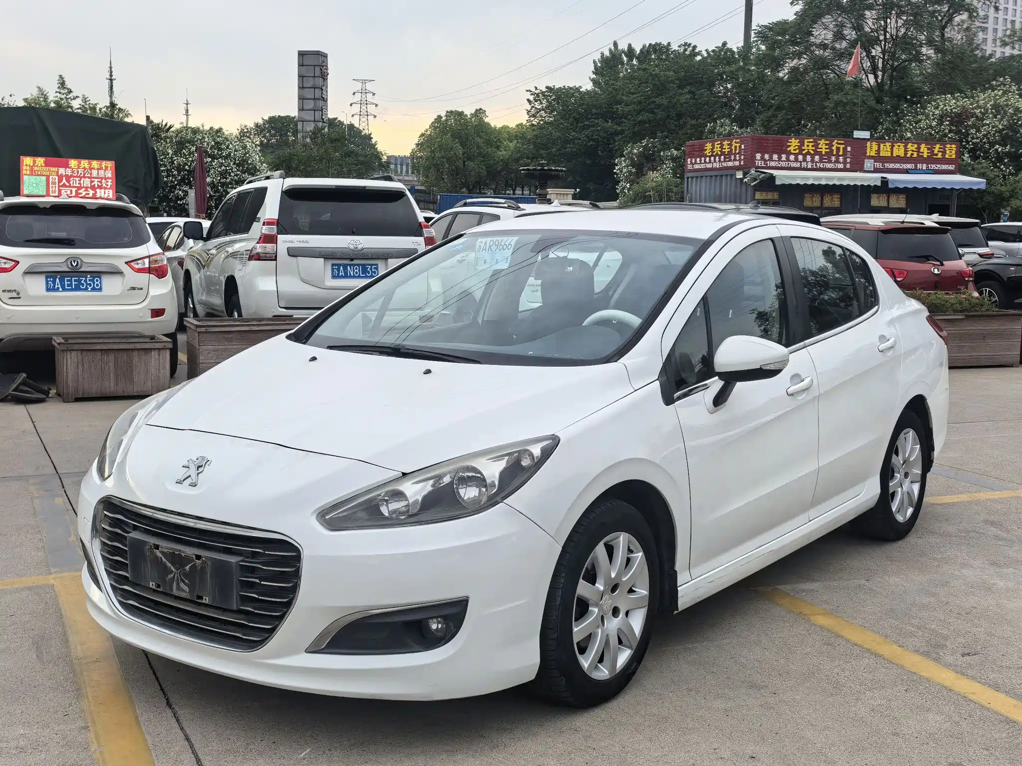 PEUGEOT 308 2013
