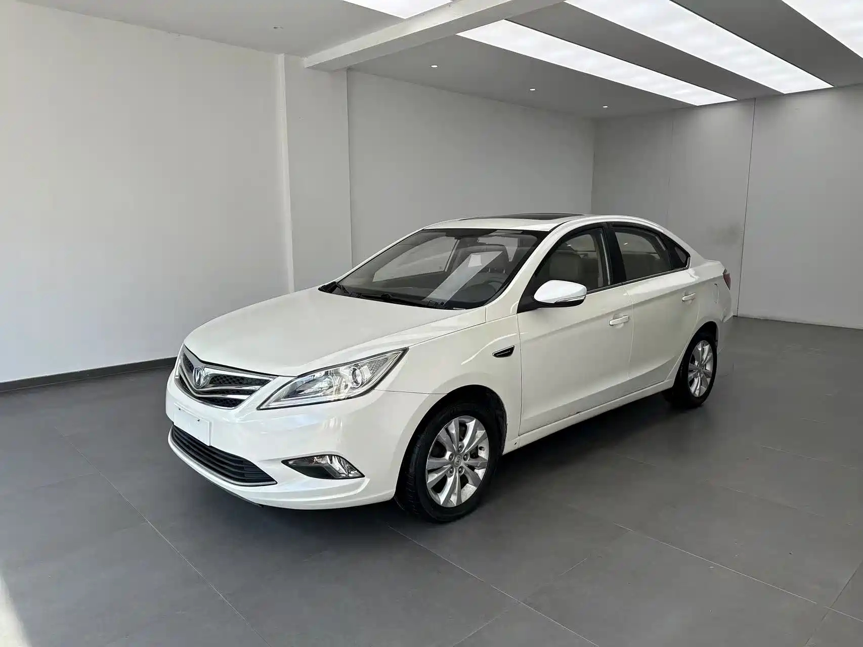 CHANGAN EADO 2014