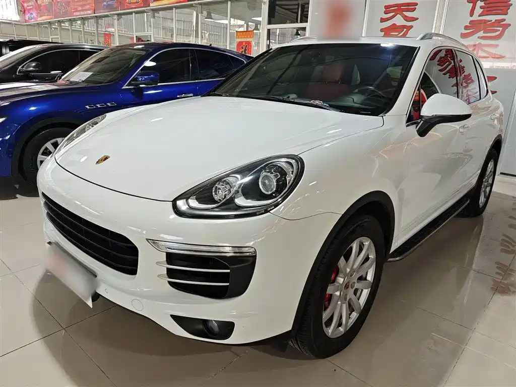 PORSCHE CAYENNE 2015