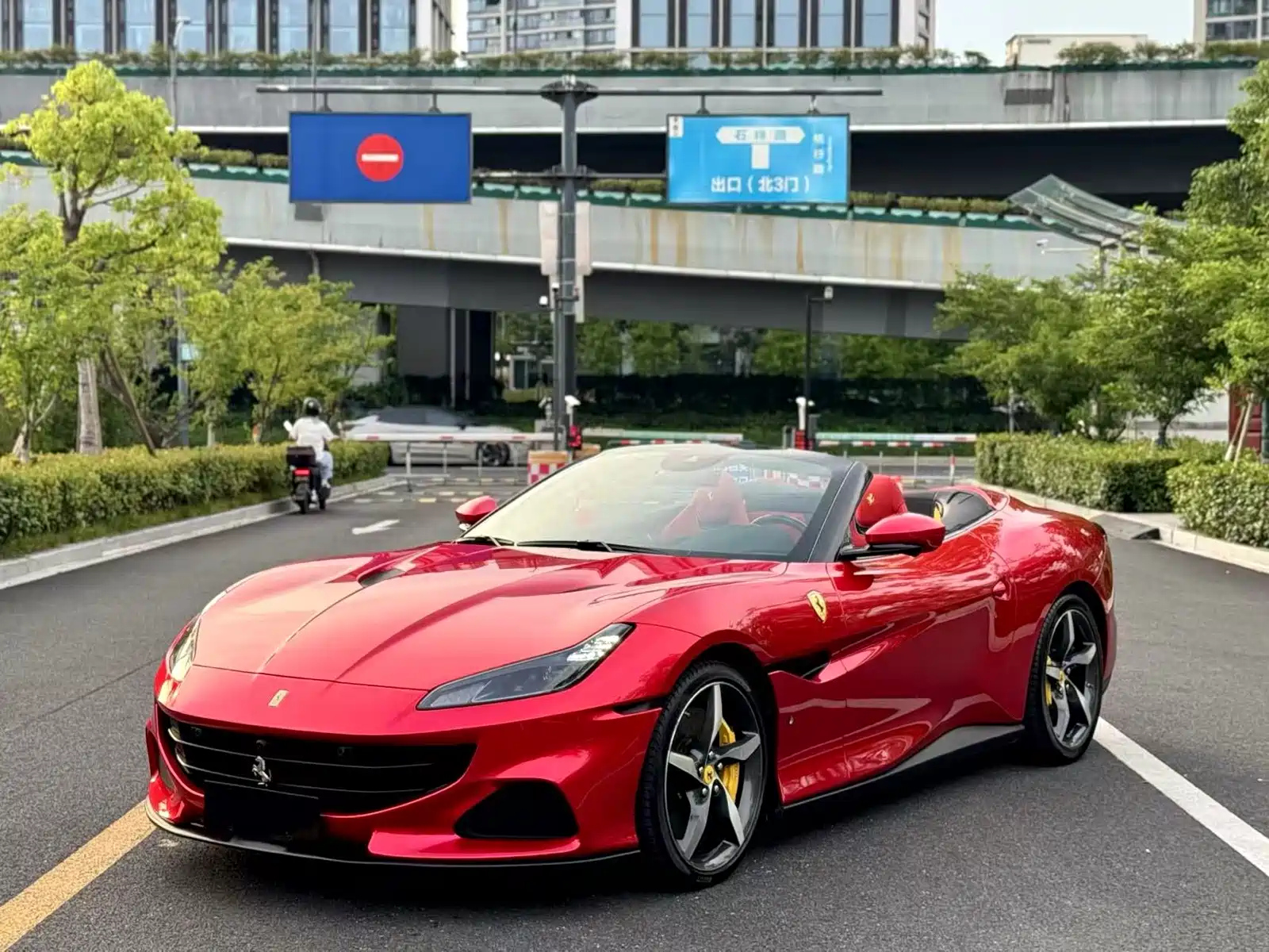 FERRARI PORTOFINO 2021