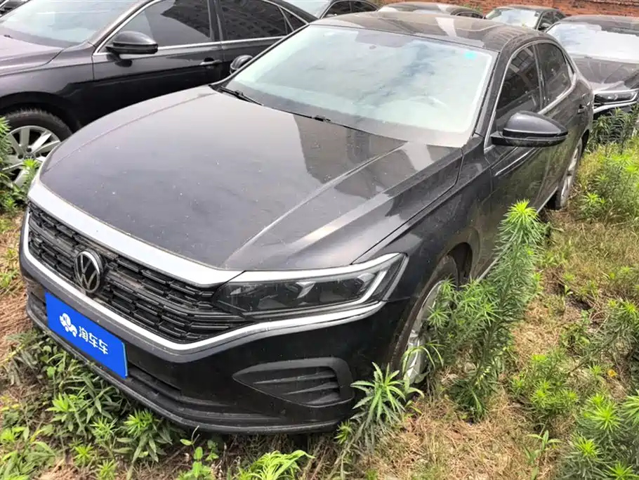 VOLKSWAGEN PASSAT 2022