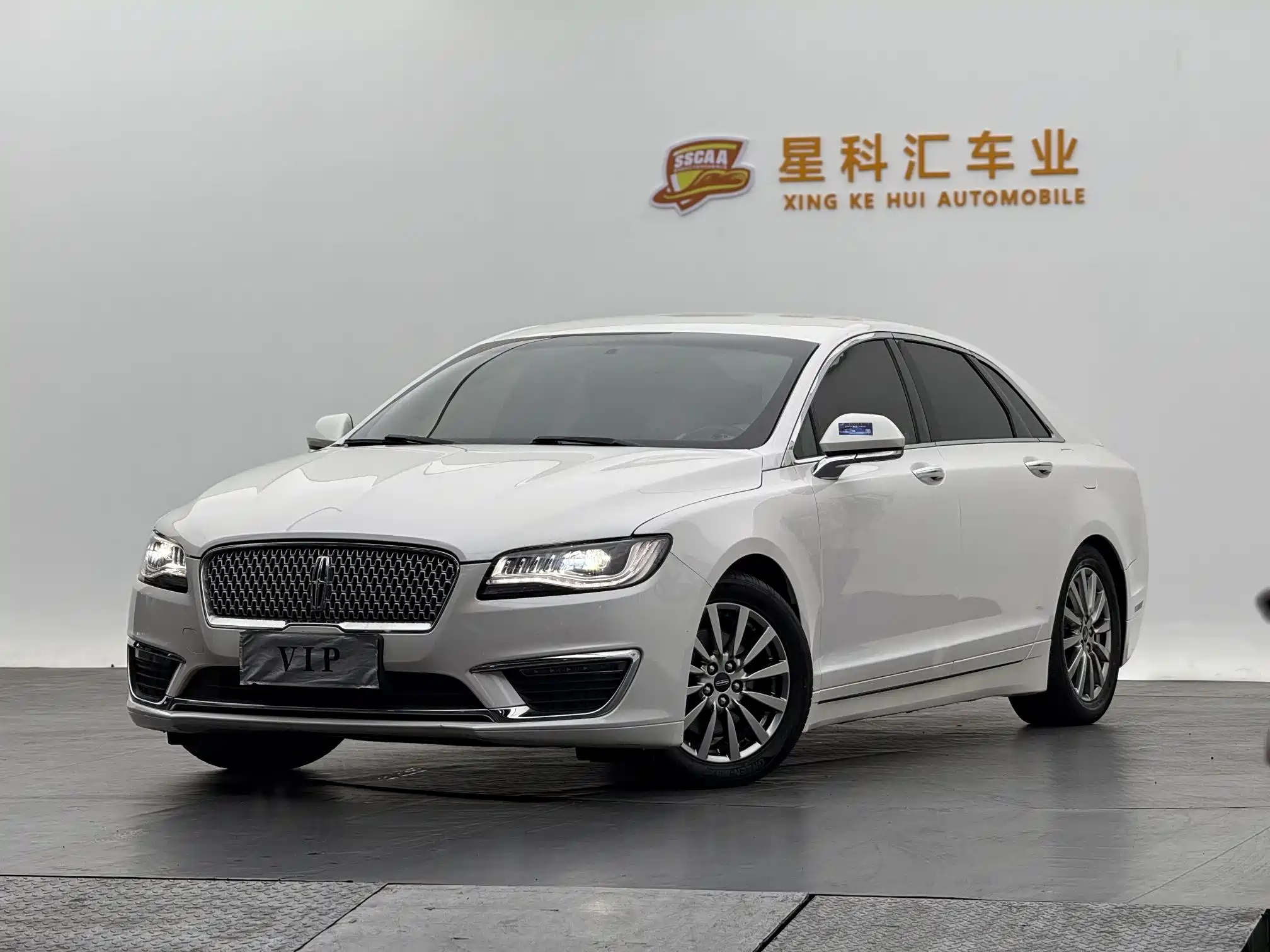 LINCOLN MKZ