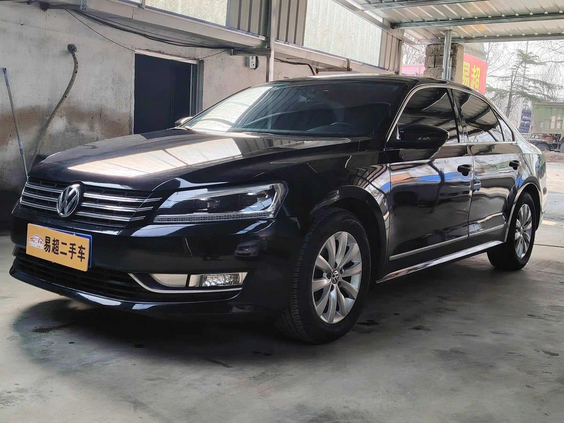 VOLKSWAGEN PASSAT 2014