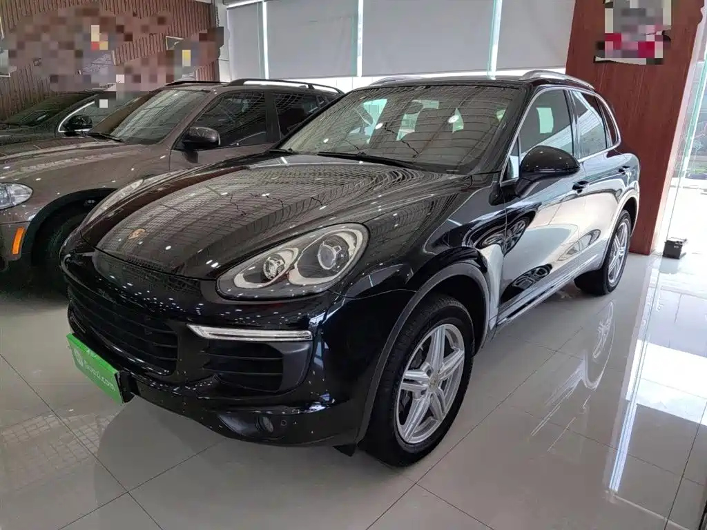 PORSCHE CAYENNE 2015