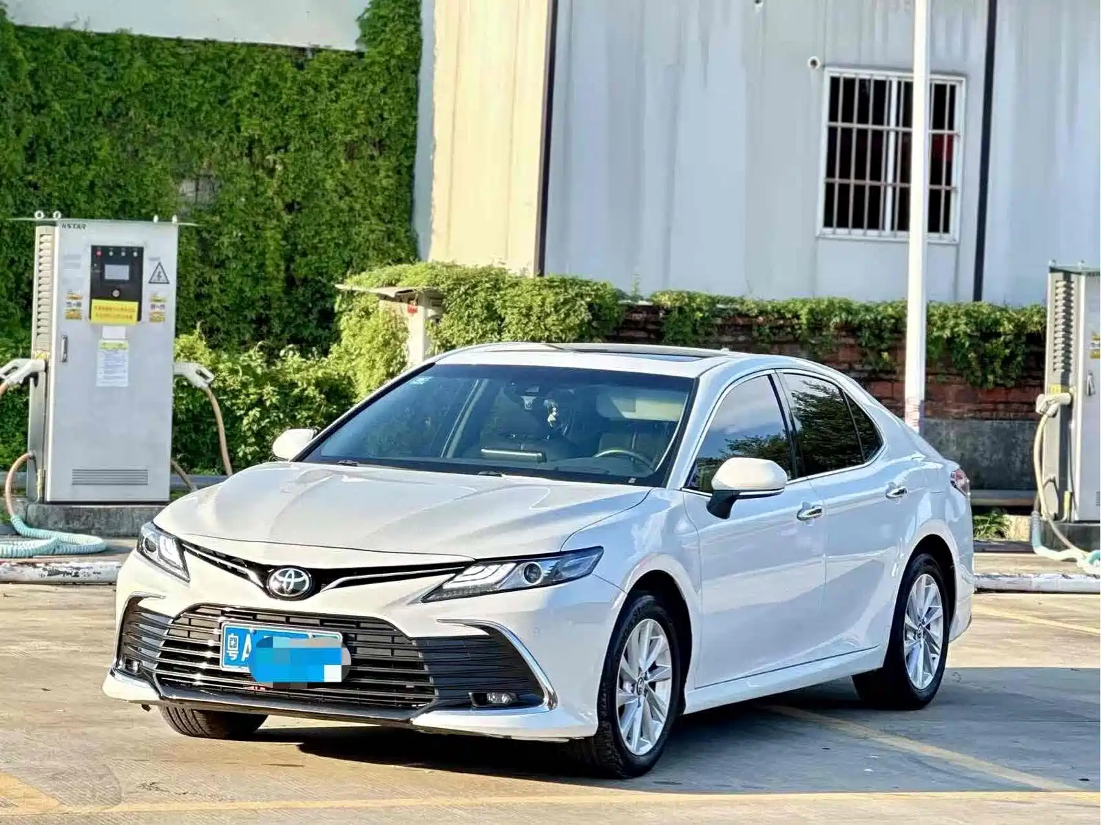 TOYOTA CAMRY 2021