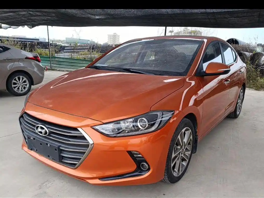 HYUNDAI ELANTRA 2016