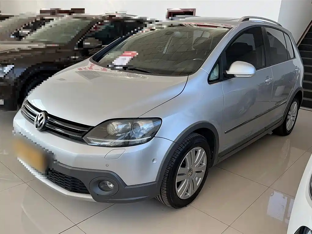 VOLKSWAGEN GOLF IMPORT 2011