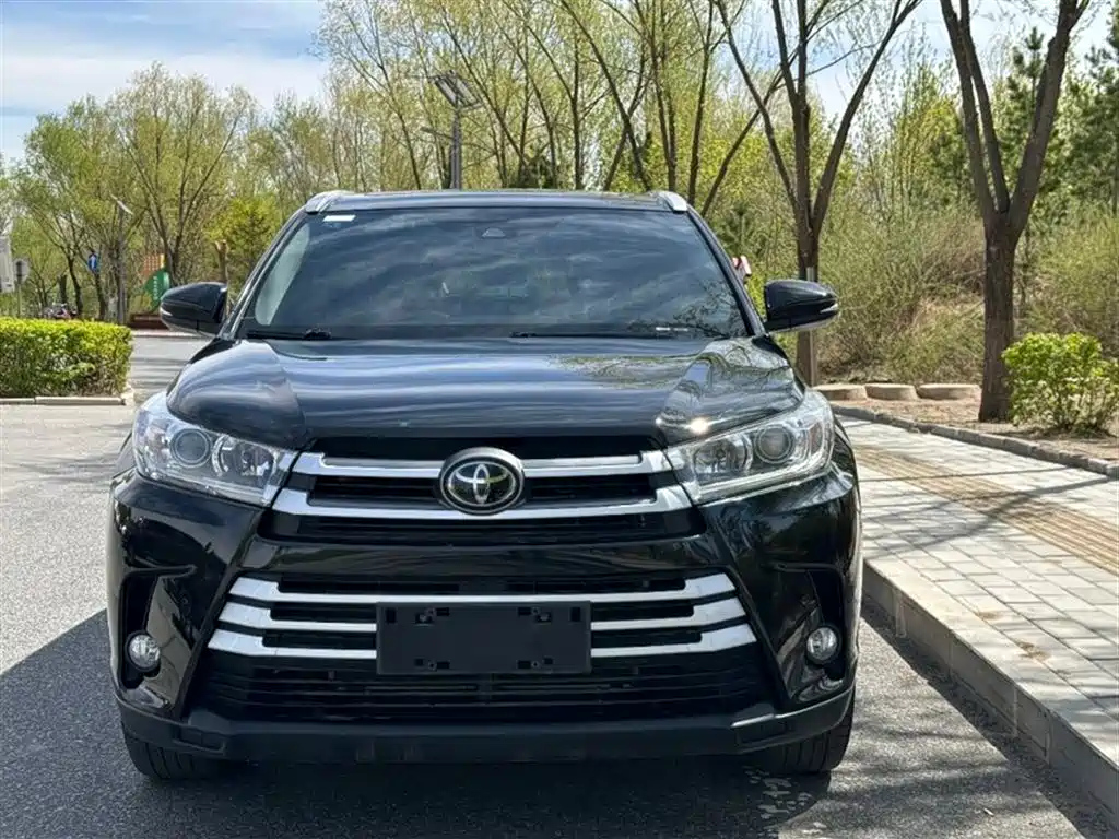 TOYOTA HIGHLANDER 2021
