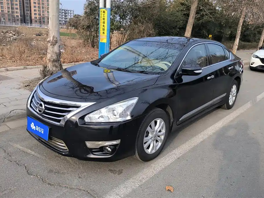 NISSAN TEANA 2013