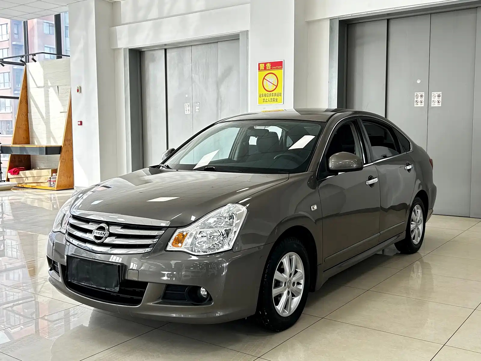 NISSAN SYLPHY 2019