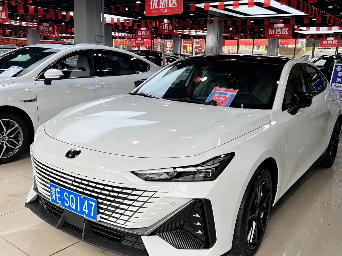 CHANGAN UNI-V 2024