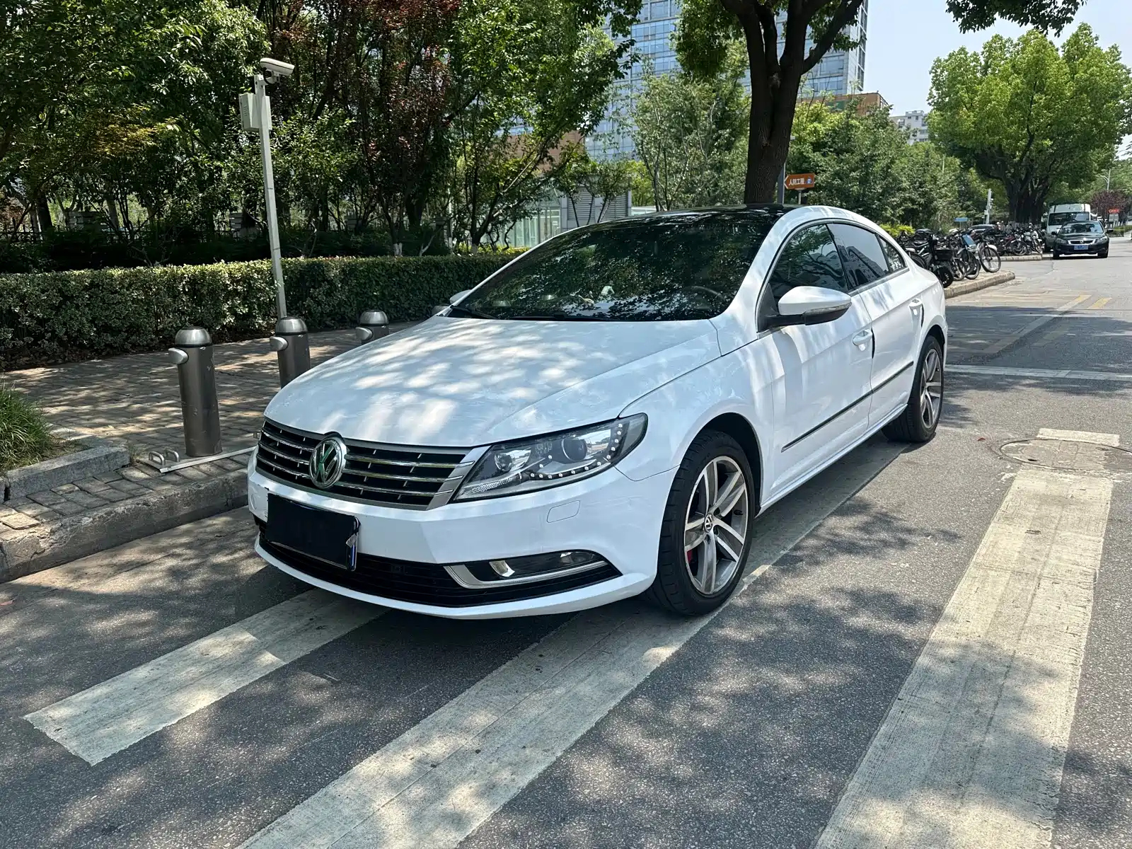 VOLKSWAGEN FAW - VOLKSWAGEN CC 2013