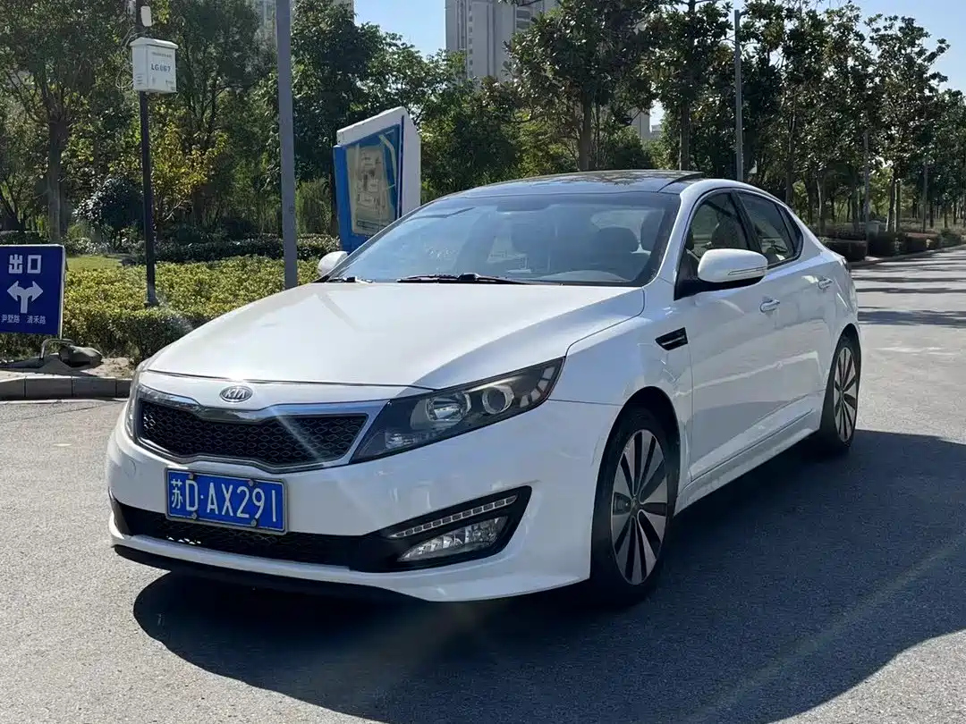 KIA K5 2011