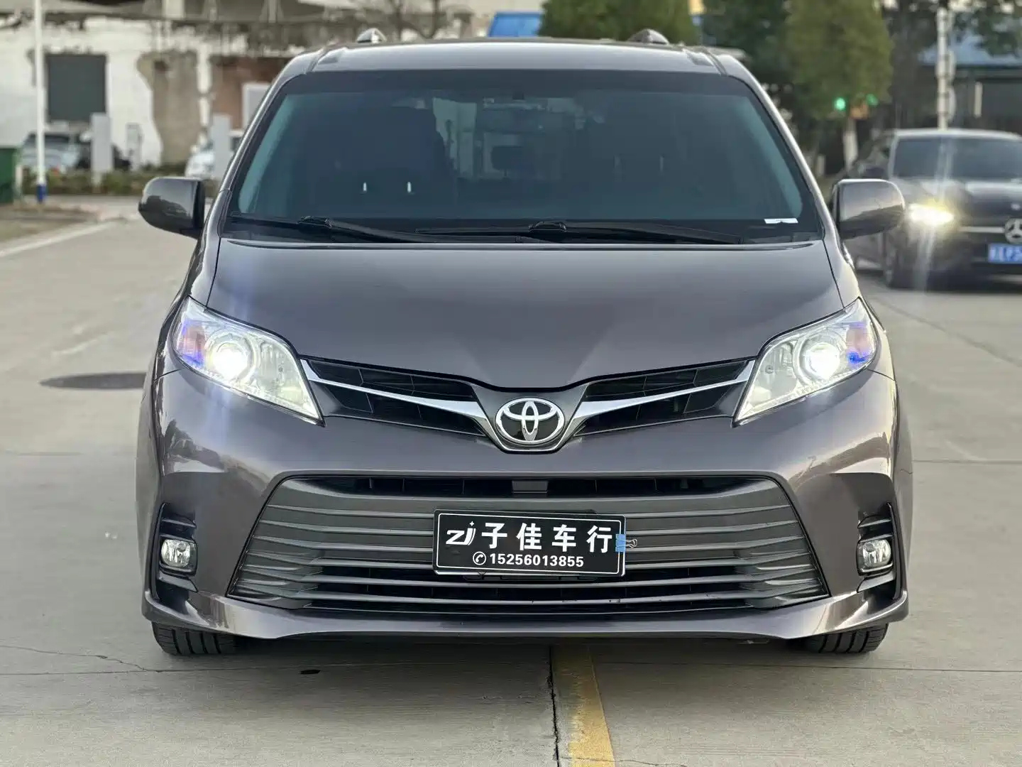 TOYOTA SIENNA 2015