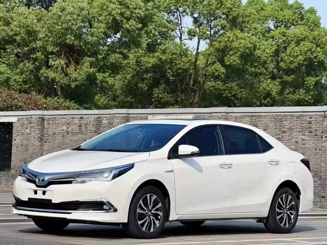 TOYOTA COROLLA 2017