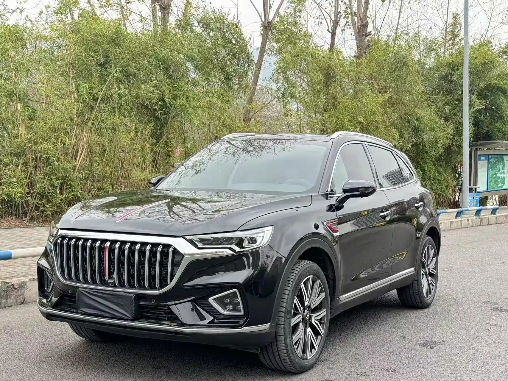 HONGQI HS5 2022